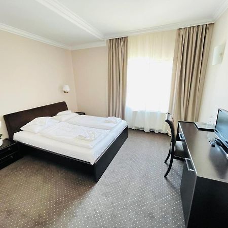 Hotel Opal Zalău Εξωτερικό φωτογραφία