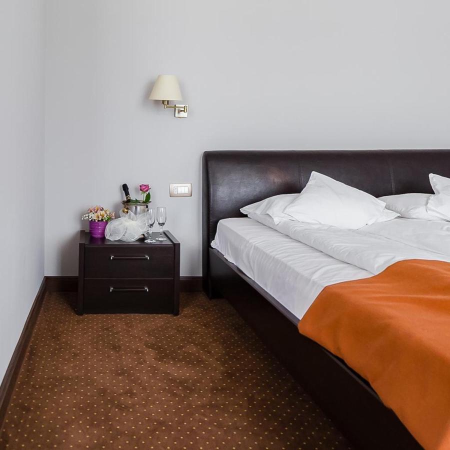 Hotel Opal Zalău Εξωτερικό φωτογραφία