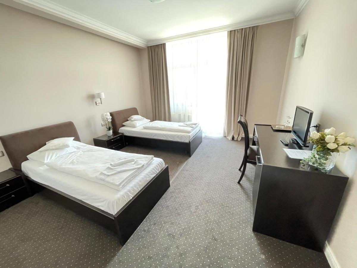 Hotel Opal Zalău Εξωτερικό φωτογραφία